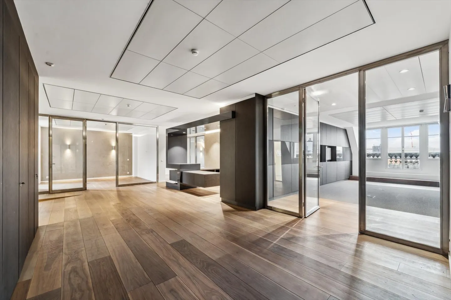 Surface de bureaux au centre ville de Genève, dans un immeuble de haut standing - Photo 4 sur 9