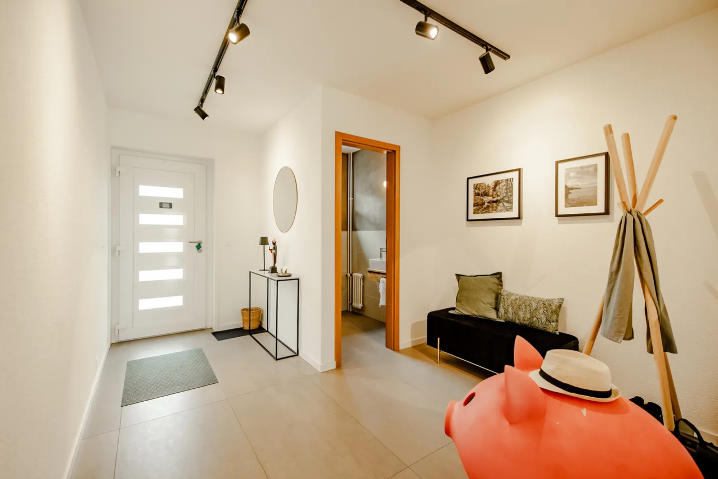 Schönes, renoviertes 6,5-Zimmer-Haus in einer Wohngegend - Foto 17 von 21