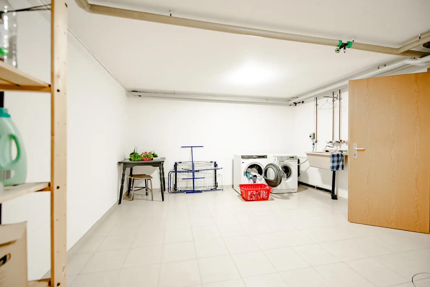 Schönes, renoviertes 6,5-Zimmer-Haus in einer Wohngegend - Foto 20 von 21