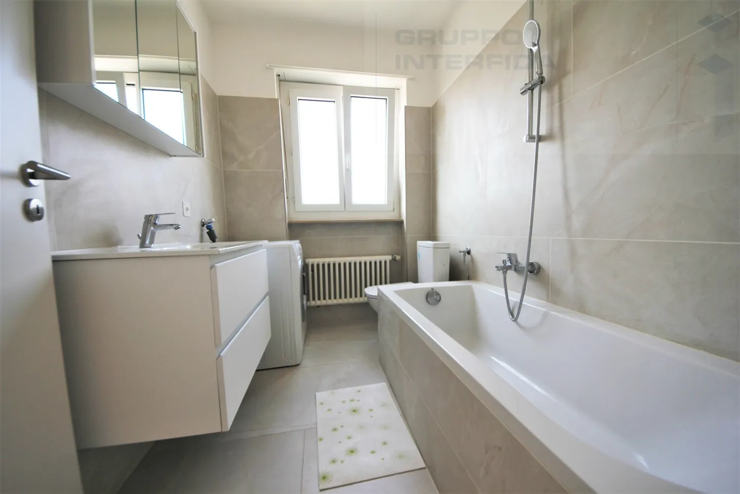 CHIASSO - APPARTEMENT 4.5 PIÈCES RÉNOVÉ - Photo 9 sur 10