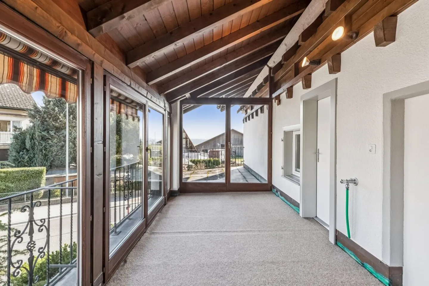 Geräumiges Haus mit vielseitiger Nutzung - Foto 5 von 11