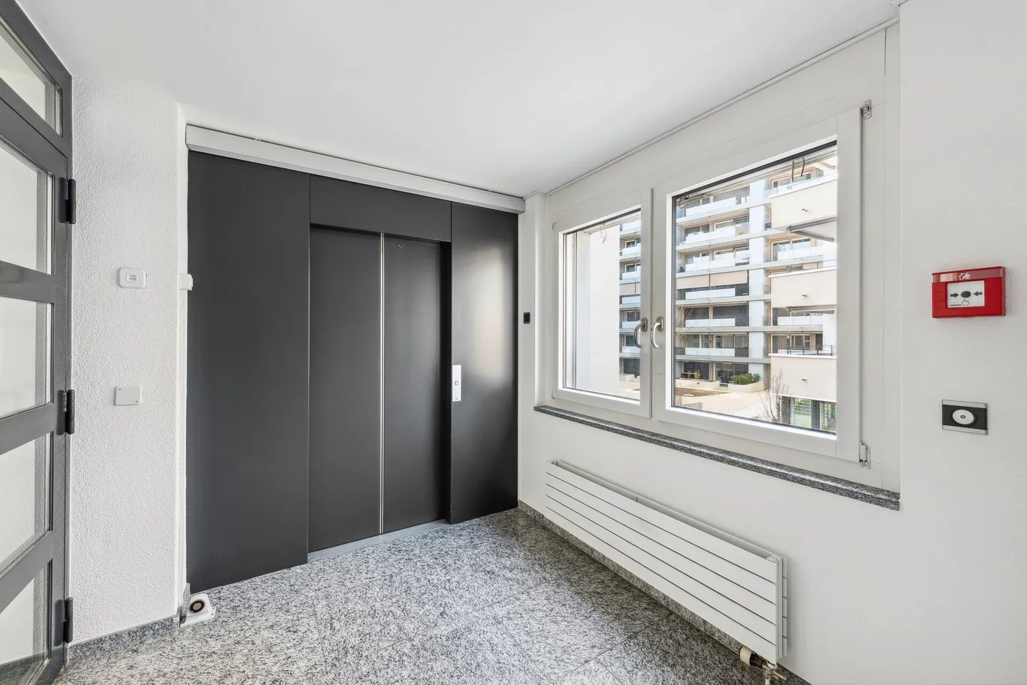 Spazi per uffici moderni in una posizione centrale a Neuhausen - Foto 6 di 10