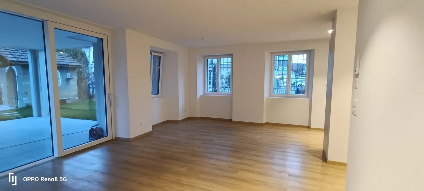 Renovierte Wohnung mit Garten - Foto 3 von 11