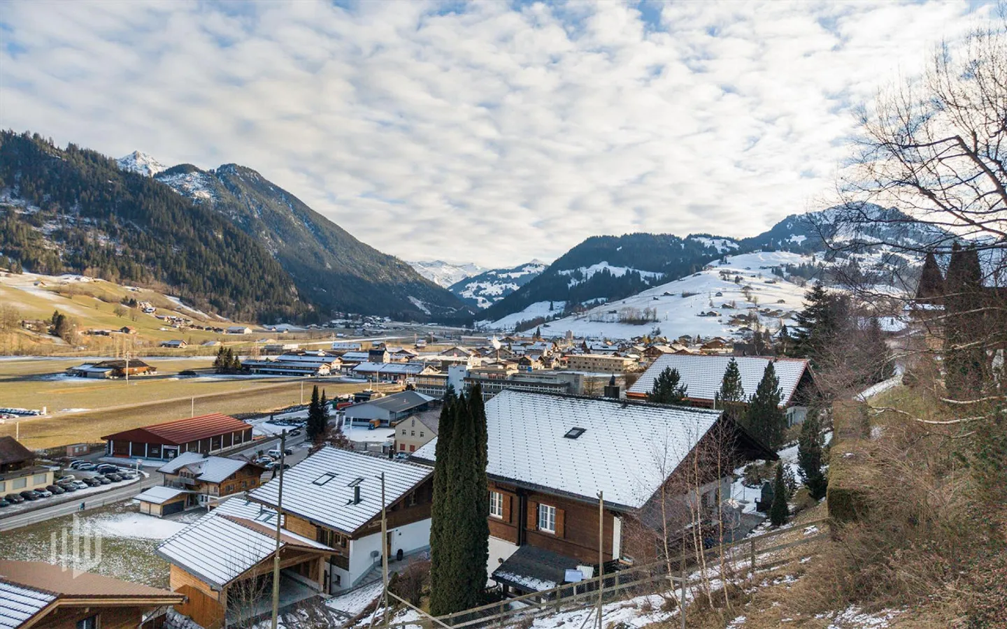 Attraktive Baulandparzelle in Zweisimmen - Foto 2 von 14