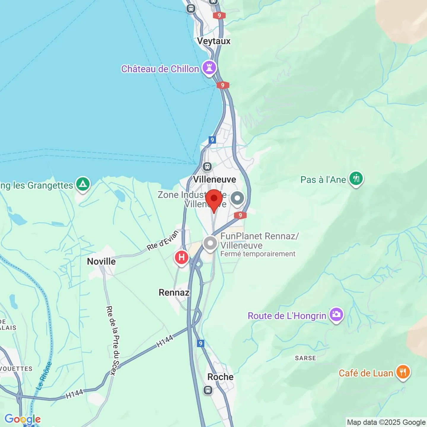 Negozio/tempo libero di 799 m2 - Diverse aree di parcheggio - Altezza 4,5 m - Foto 1 di 6
