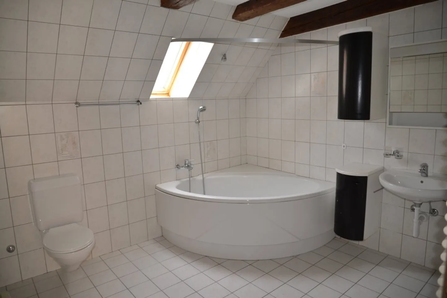 01023 - Duplexwohnung 4 Zimmer Attikawohnung - Serre 10 - La Chaux-de-Fonds - Foto 2 von 7