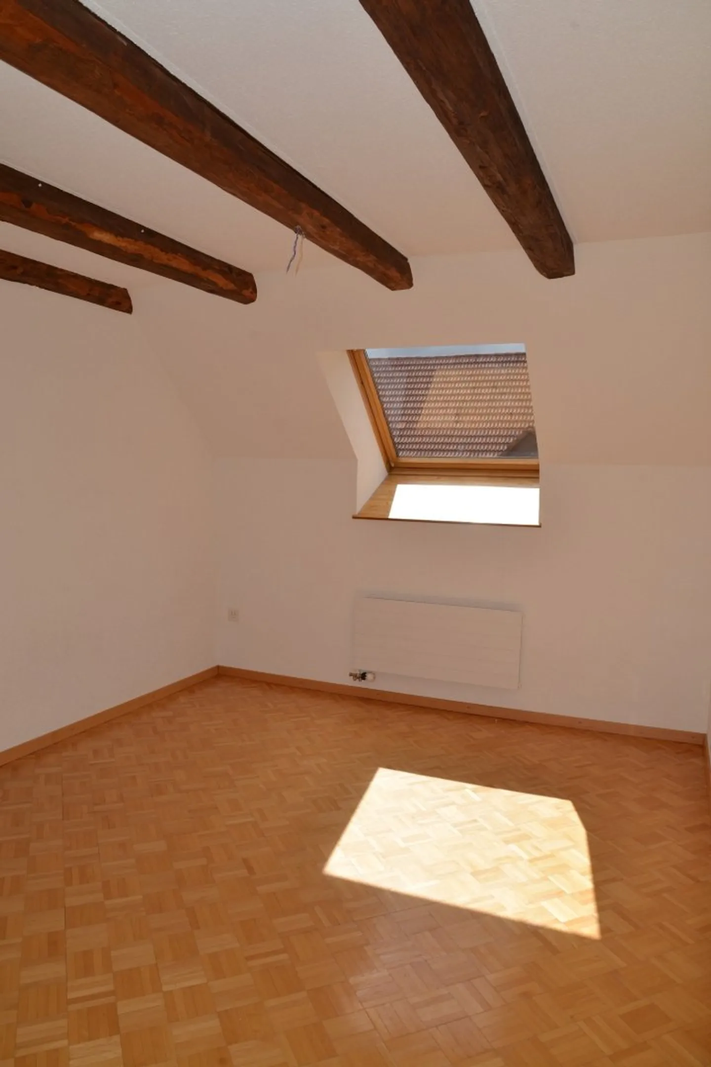 01023 - Duplexwohnung 4 Zimmer Attikawohnung - Serre 10 - La Chaux-de-Fonds - Foto 3 von 7