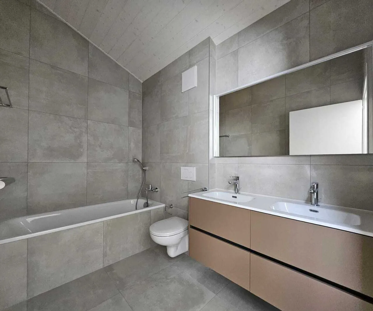 Semi-Detached House 5.5 Rooms - Photo 8 of 10