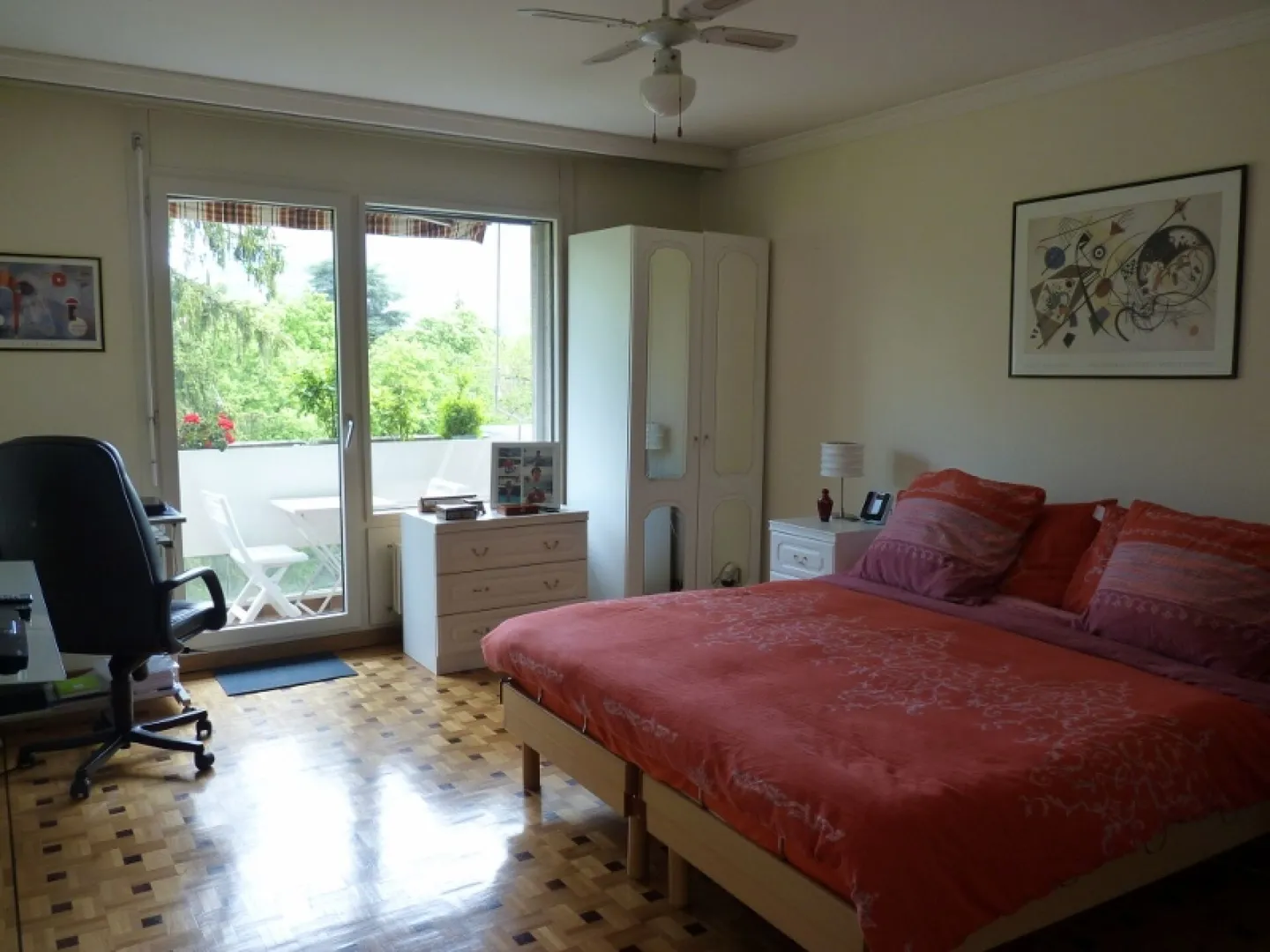 Family apartment with balcony and beautiful view of the Salève - Champel / Florissant on the 5th floor - Photo 7 of 8