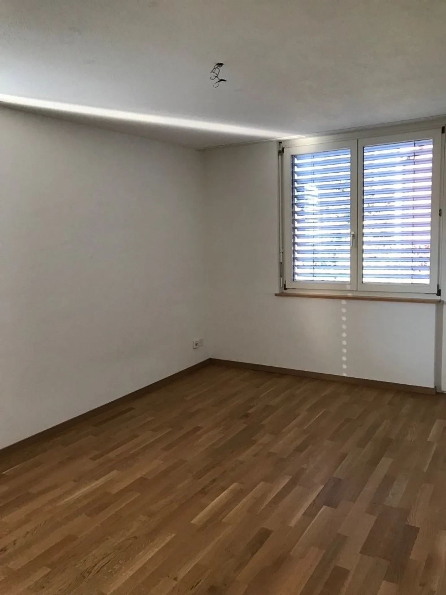 Apartment for rent - Photo 3 of 7