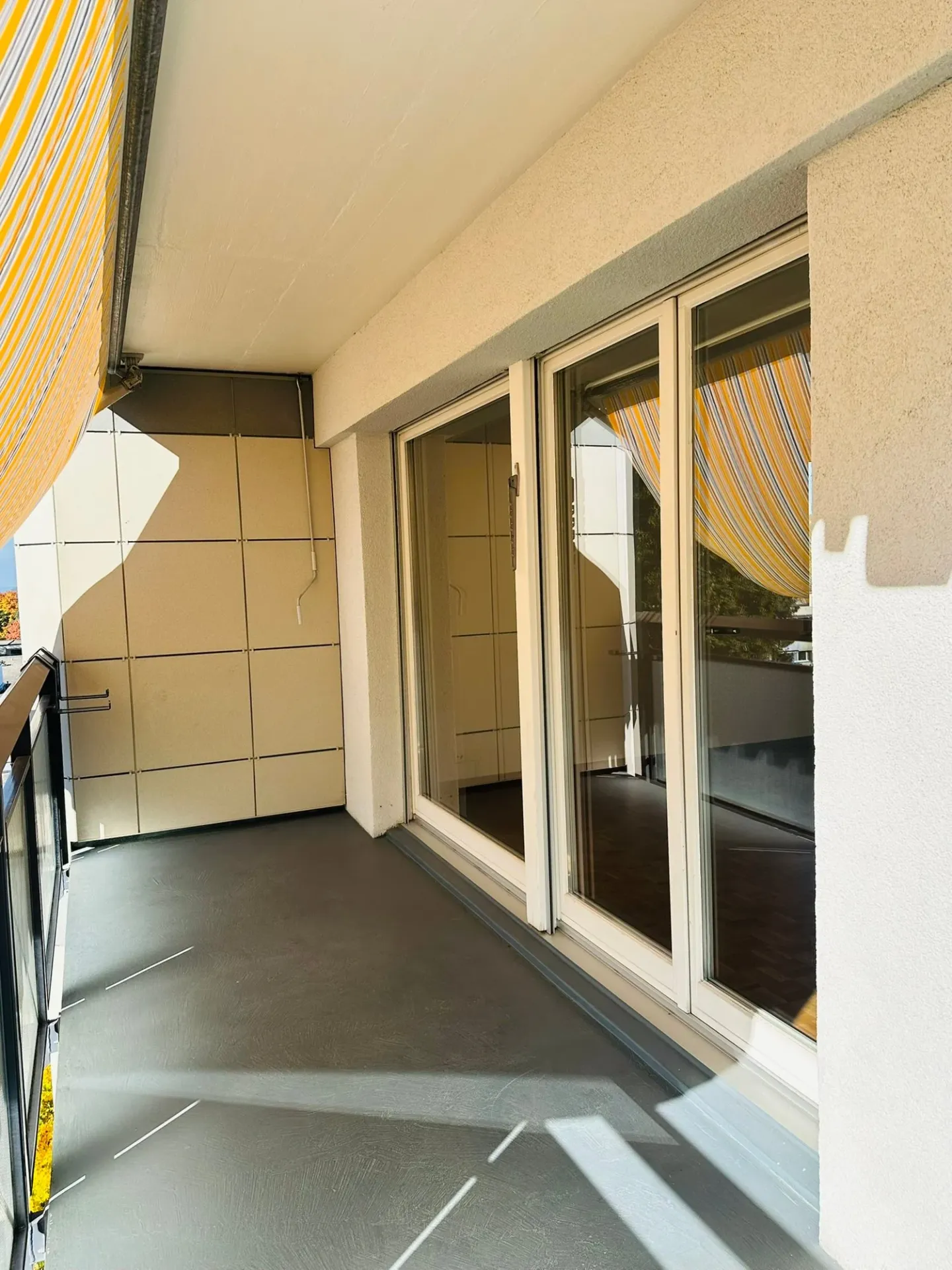Charming 3-room apartment on the 5th floor in Zollikon - Photo 11 of 11