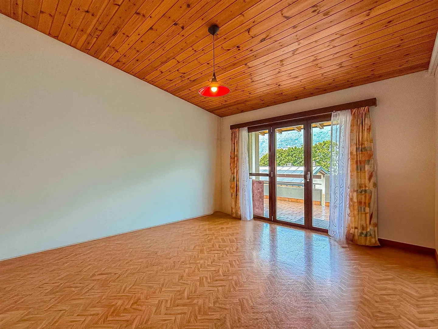 Casa gemella con giardino a Vezia - Foto 6 di 12