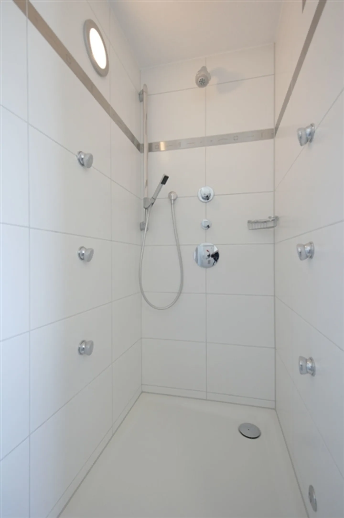 «Traumhafte Attikawohnung mit unverbaubarer Weitsicht» - Foto 12 von 17