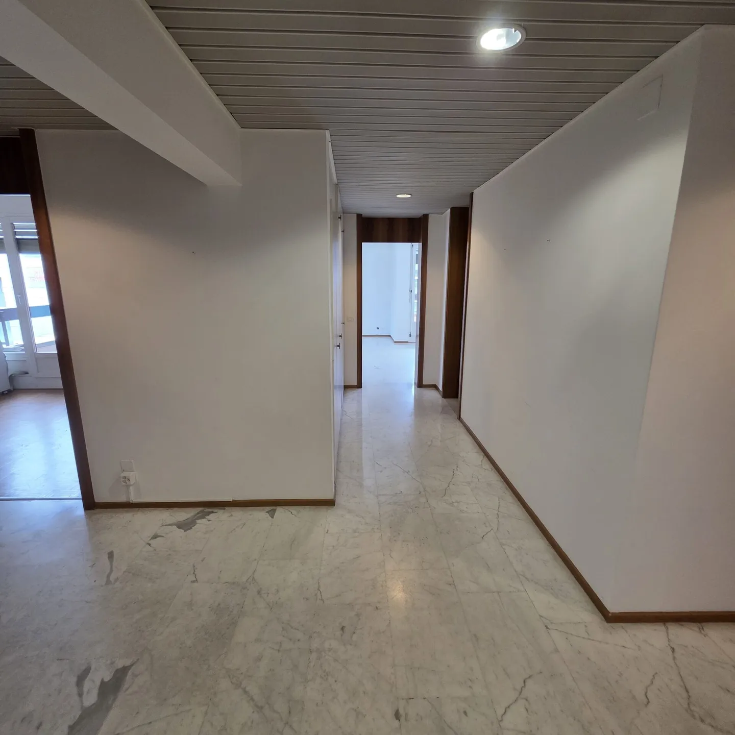 Bureau à louer dans le centre-ville de Lugano - Photo 4 sur 10