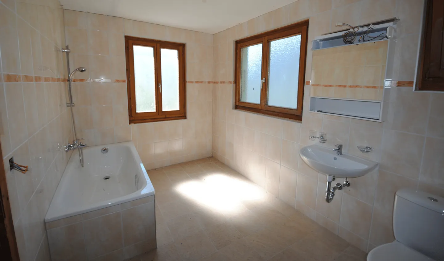 Chalet avec 2 appartements à Vens (Bagnes) avec terrain de construction attenant - Photo 8 sur 8