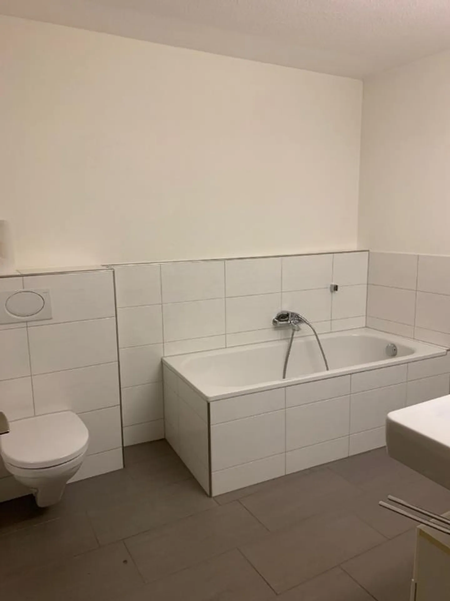 Ampia casa a schiera di 7,5 stanze per due famiglie a Littau - Foto 5 di 7