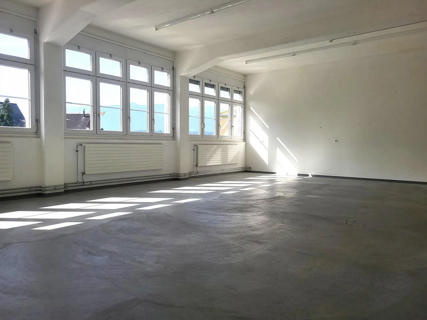 Spazio di stoccaggio, commerciale o ufficio - Foto 3 di 8