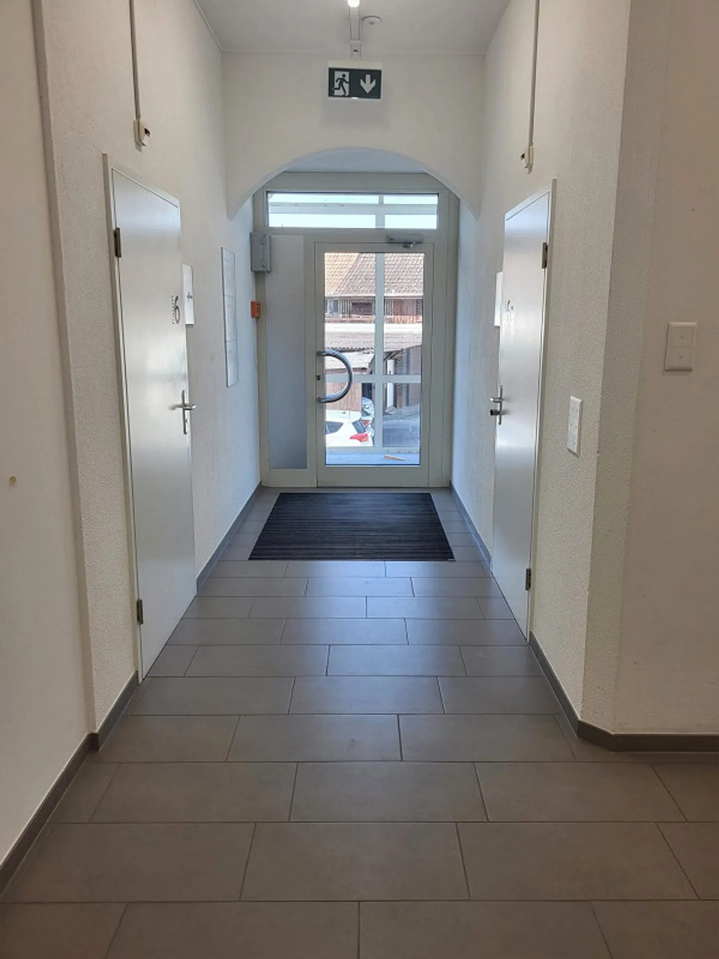 Spazio di stoccaggio, commerciale o ufficio - Foto 4 di 8