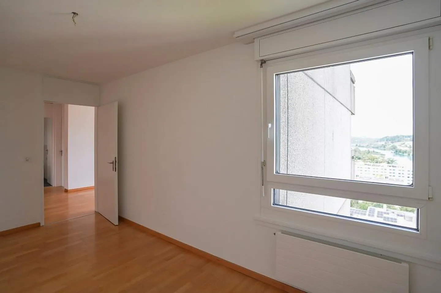 Stadtnahe 4½-Zimmer-Wohnung mit Weitsicht über Aare und Wohlensee - Foto 11 von 13