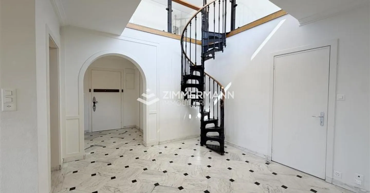 Appartement spacieux de 8 pièces - Photo 8 sur 13