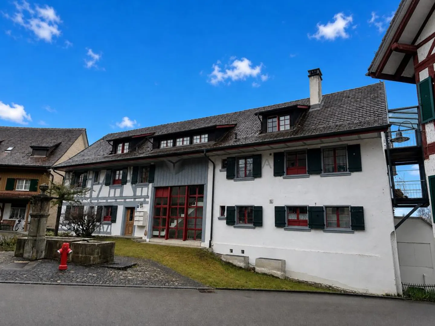 Propriété d'investissement attrayante - historique, entièrement louée multi-familiale... - Photo 2 sur 2