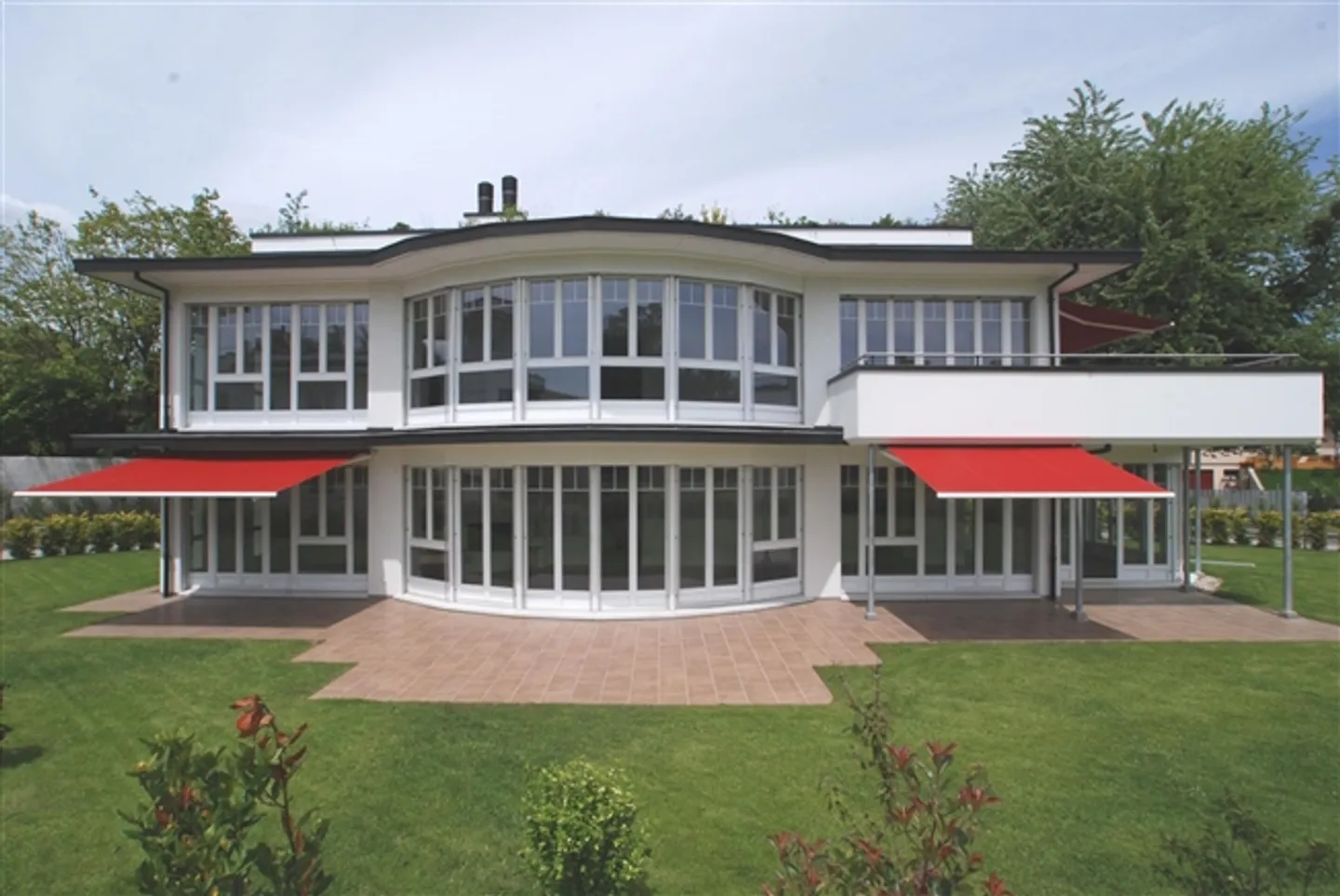 «Luxuriöse 5,5-Zimmer-Wohnung im ersten Stock mit grossen Terrassen» - Foto 1 von 4