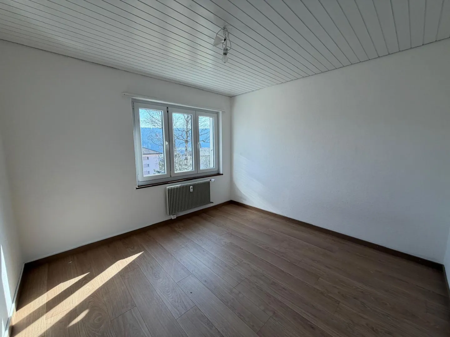 Charming Apartment with Garden - Photo 2 of 6