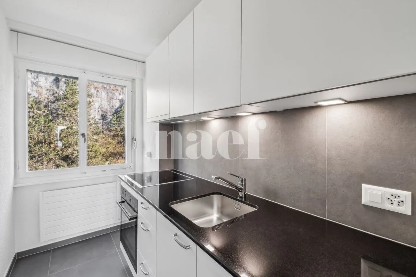 4-room apartment - Photo 2 of 11