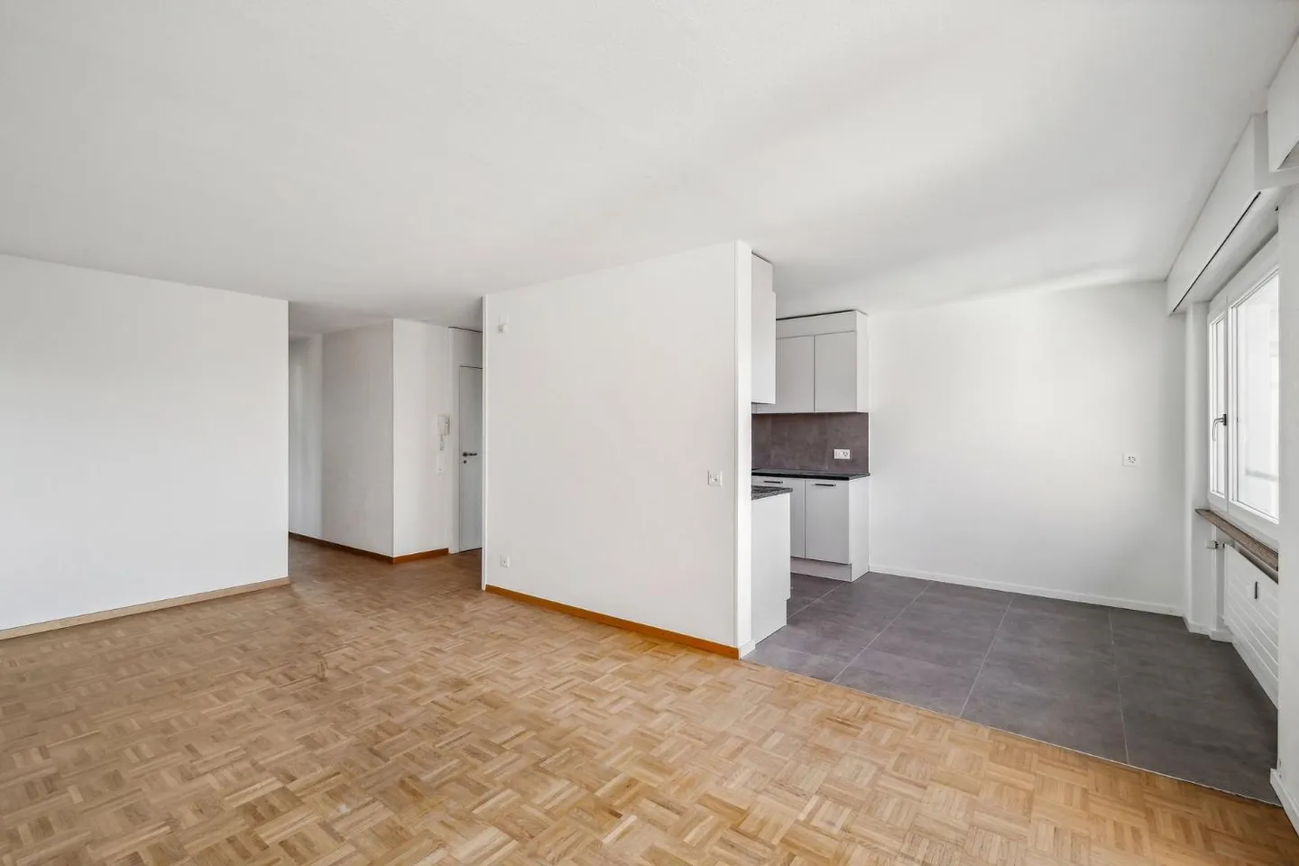 Free Deposit - Photo 3 of 6