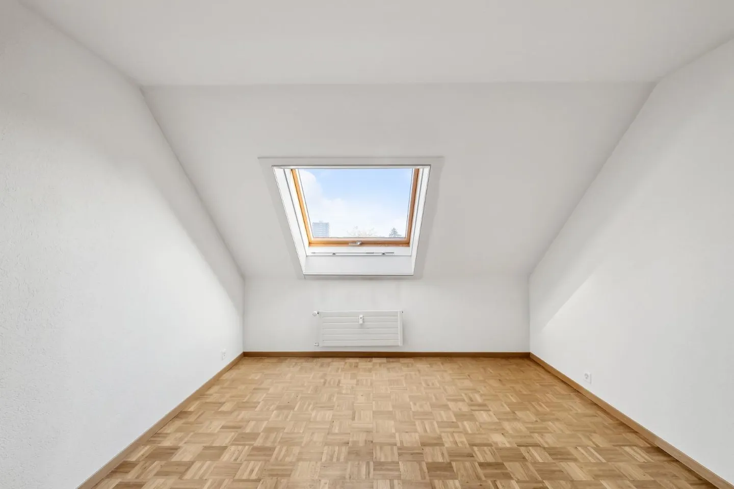 Free Deposit - Photo 6 of 6