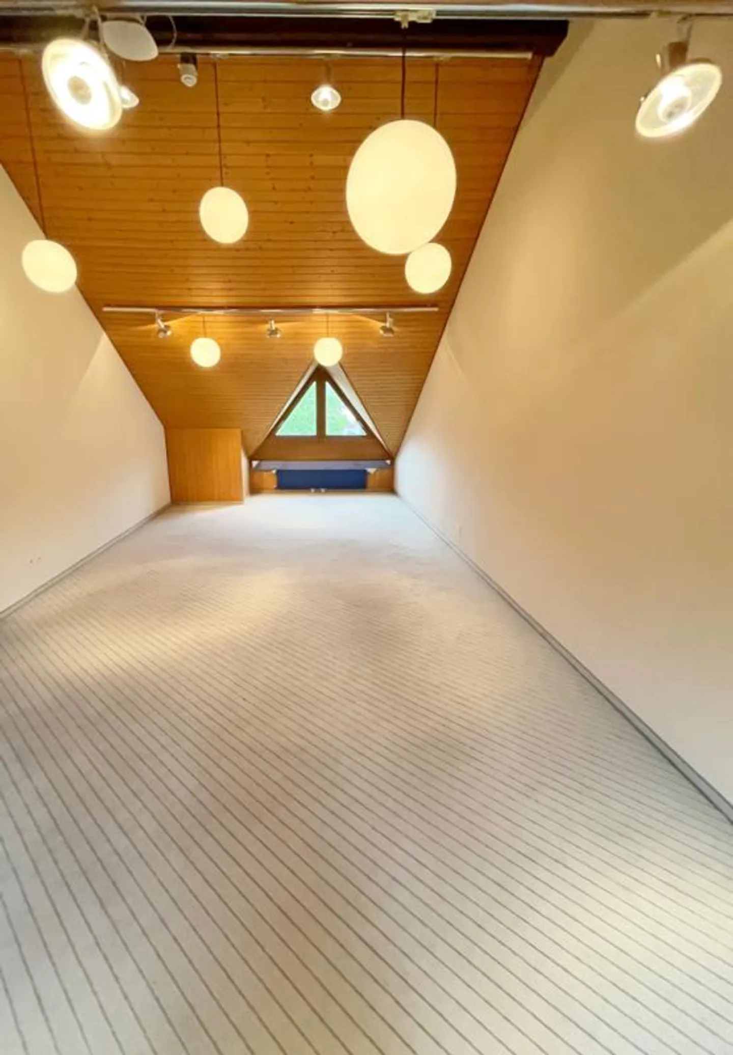 Ufficio o studio creativo in posizione centrale! - Foto 3 di 6