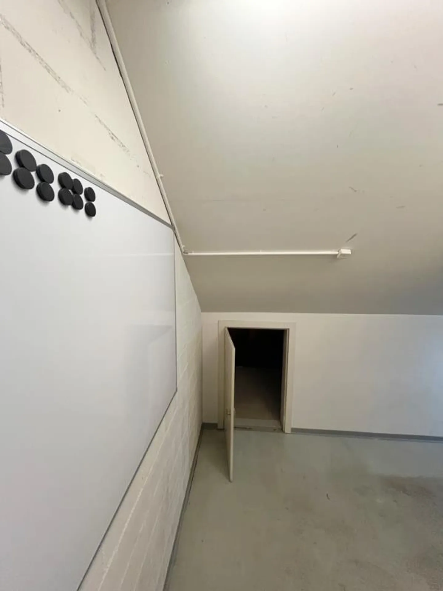 Ufficio o studio creativo in posizione centrale! - Foto 6 di 6