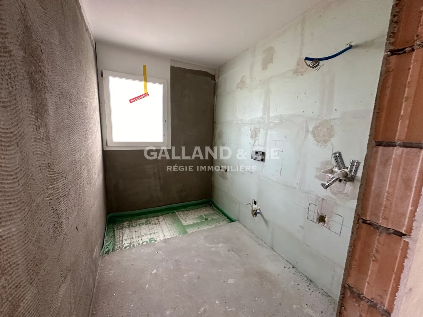 Nuovo appartamento di 4,5 locali con grande giardino - Foto 3 di 7