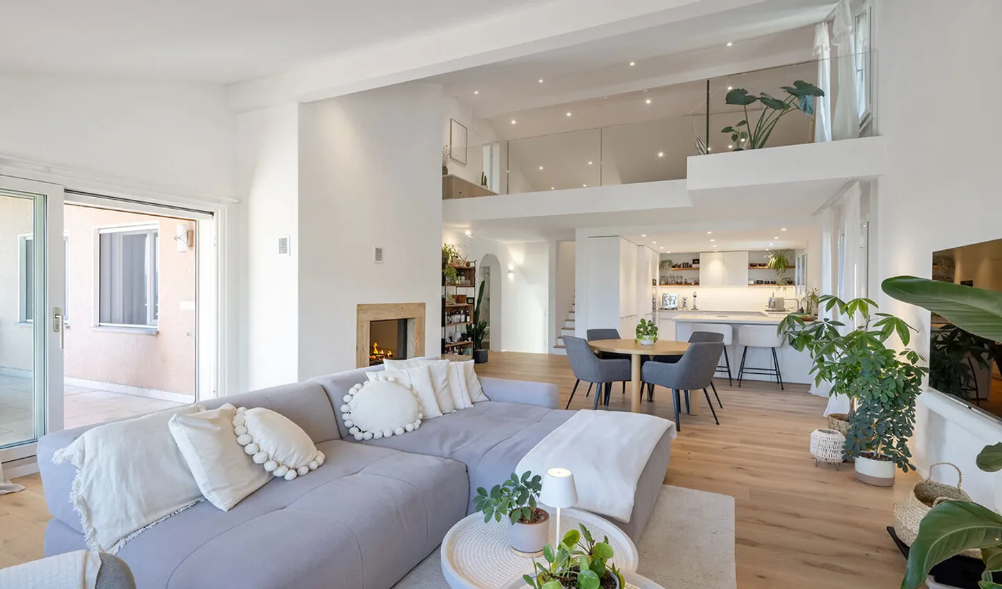 Vivere al massimo livello. Casa con terrazza esclusiva e vista panoramica - Foto 2 di 8