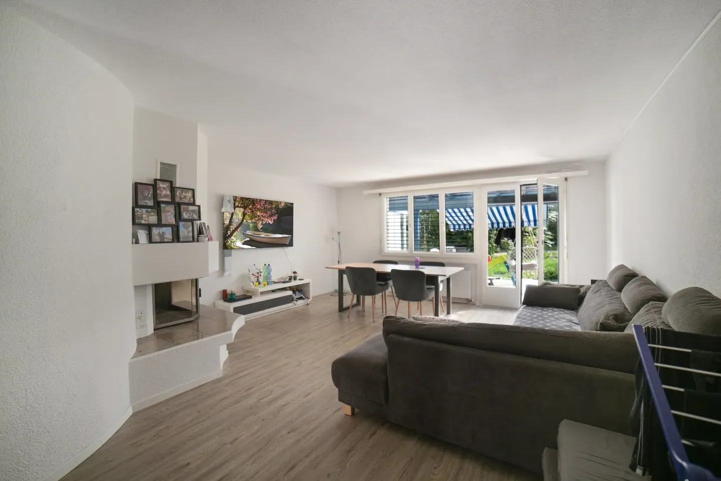 Charmantes Reihenhaus in Bäretswil - Foto 2 von 16