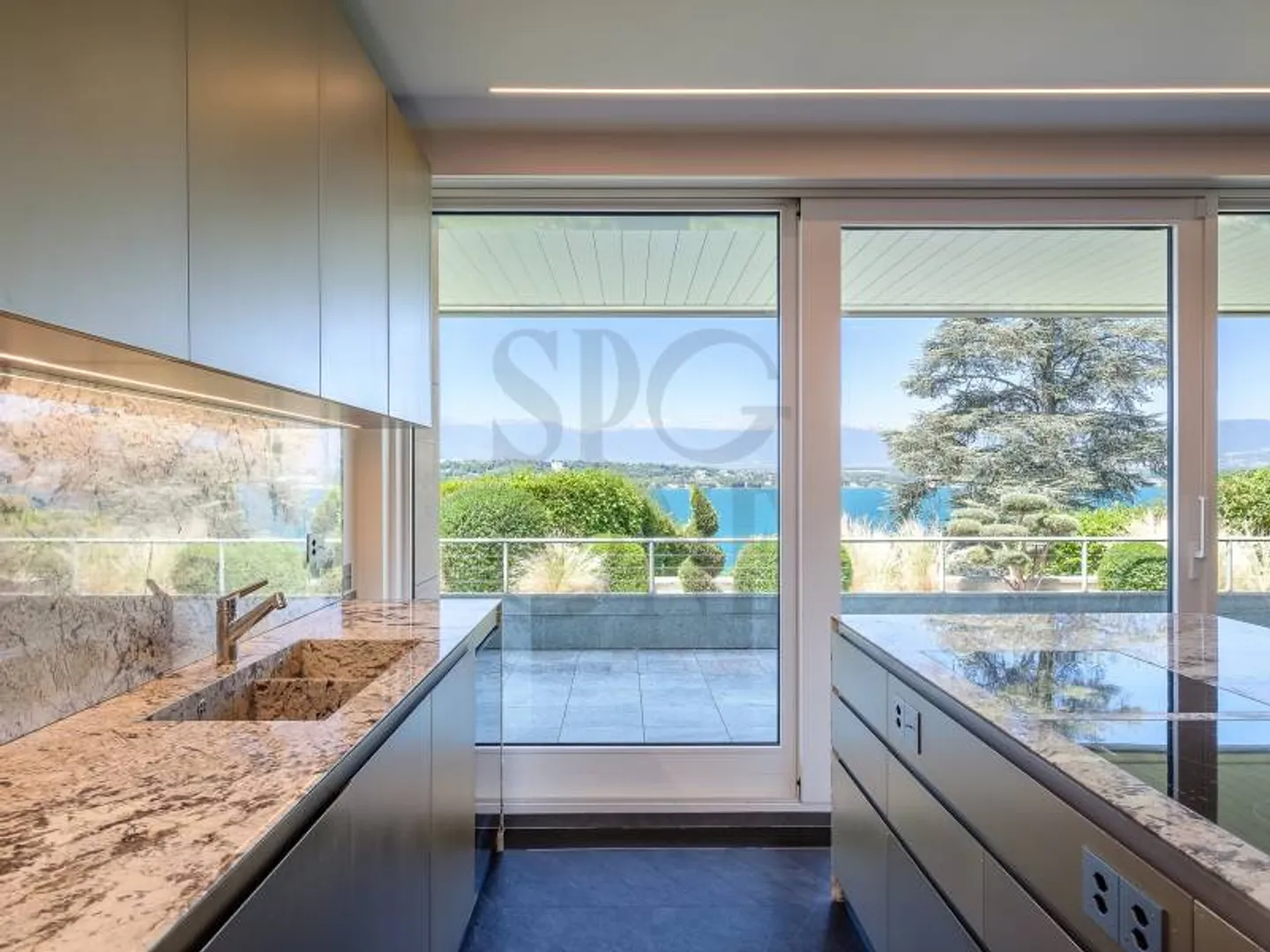 Luxuswohnung mit Seeblick - Foto 7 von 12