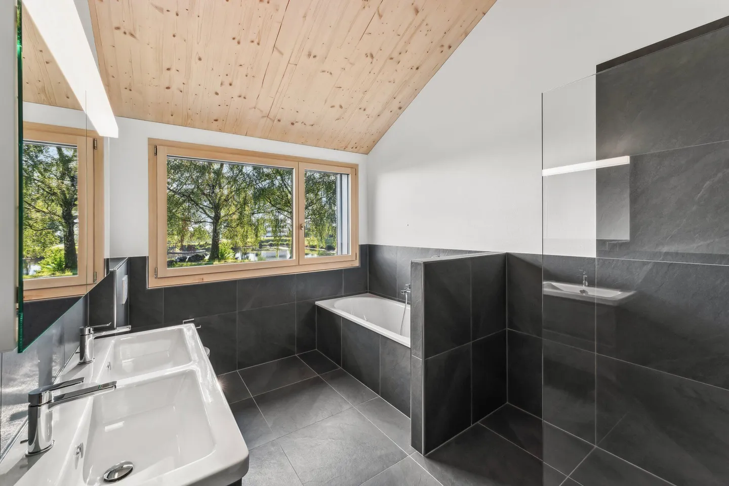 Doppeleinfamilienhaus - Foto 9 von 10