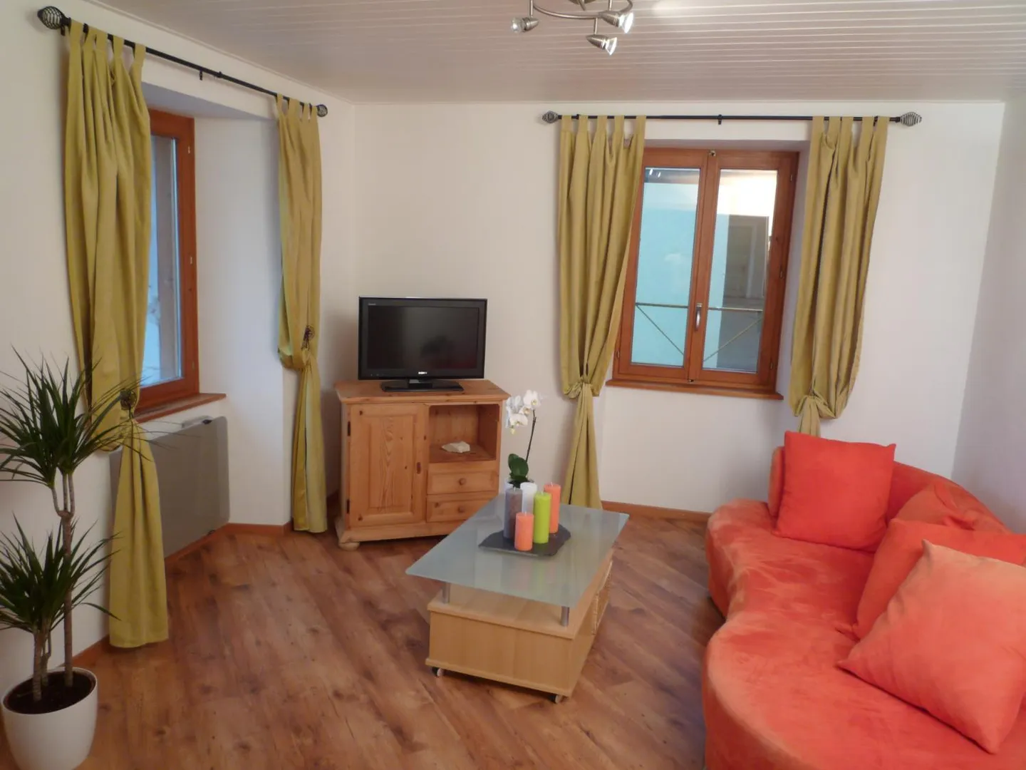 3-room apartment - Photo 1 of 12