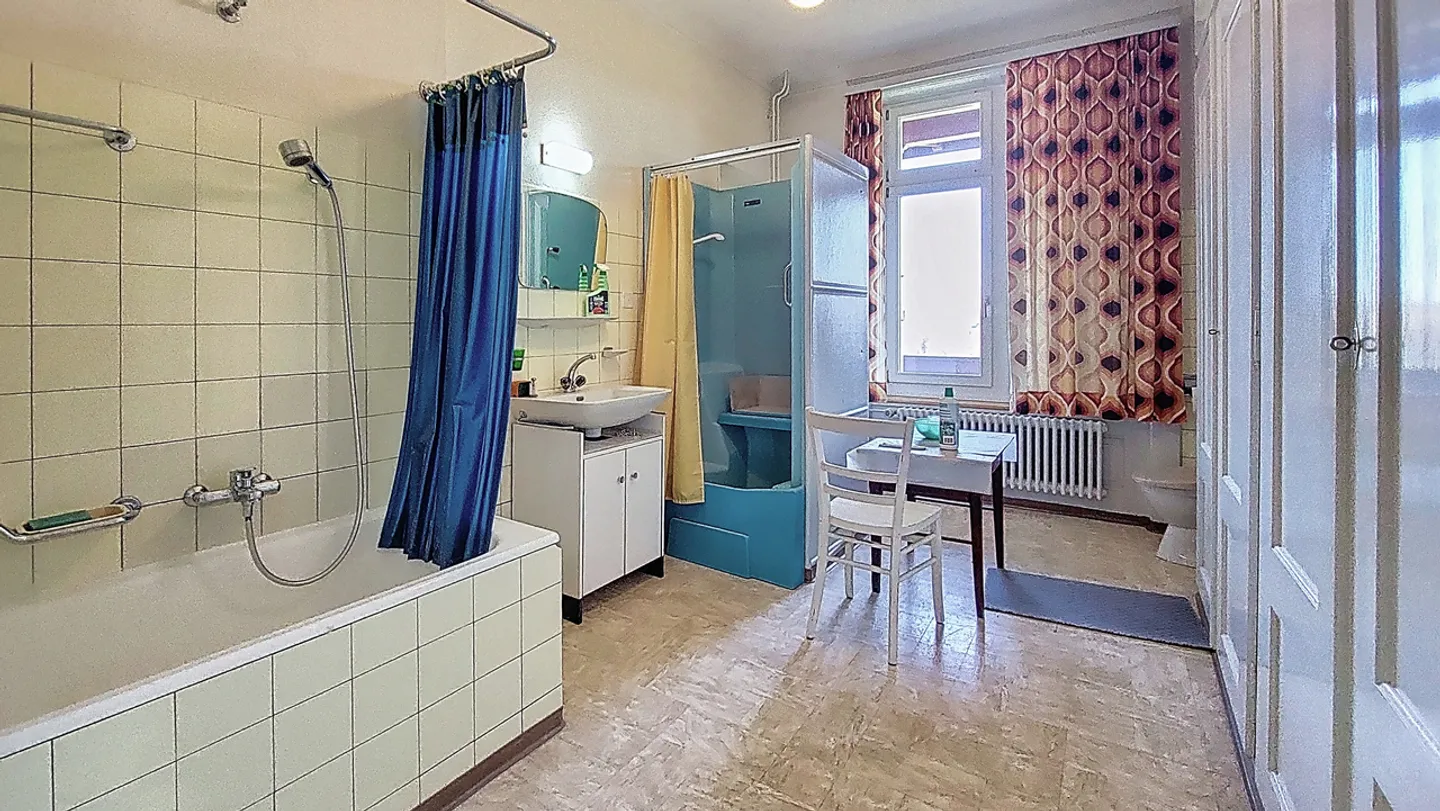 Eigentum mit 14 Zimmern in St-Ours / FR, nur wenige Minuten von Freiburg entfernt - Foto 16 von 19