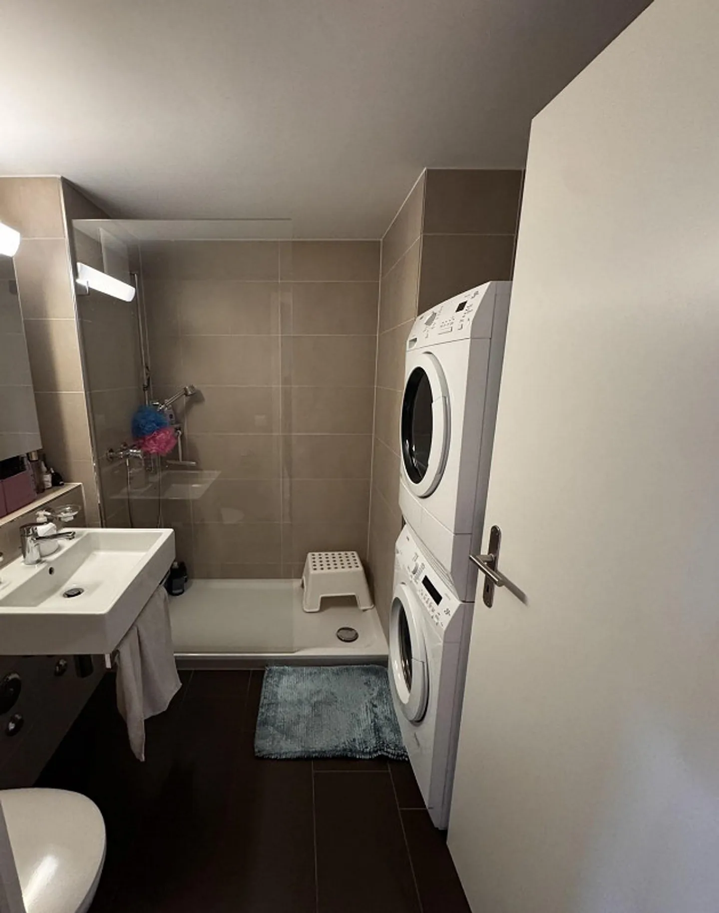 Moderne 2-Zimmer-Wohnung im Herzen von Zürich (Kreis 4) - Foto 5 von 6