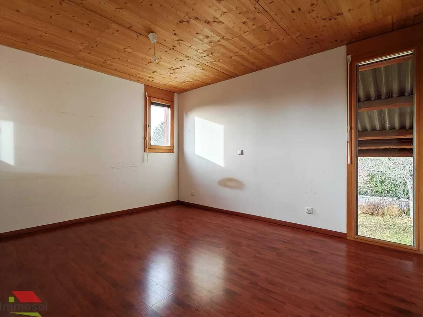 Jouxtens-Mézery - Detached House on 3,000 m2 of Land - Photo 9 of 14