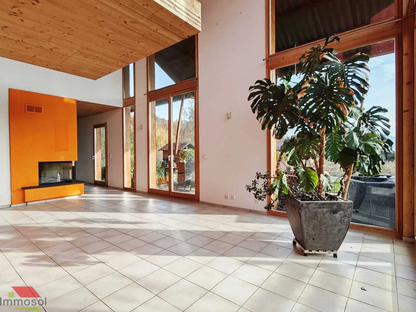 Jouxtens-Mézery - Detached House on 3,000 m2 of Land - Photo 1 of 14