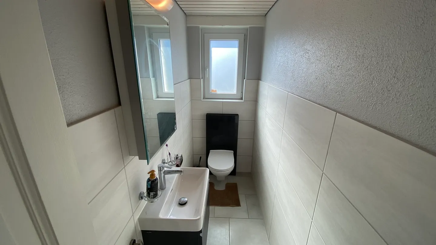Maison Familiale Moderne avec Panneaux Solaires - Photo 7 sur 29