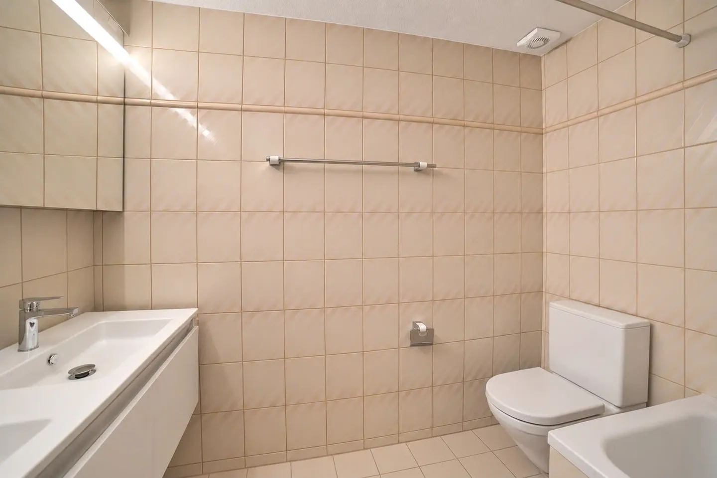 Charmantes Reihenhaus in Bäretswil - Foto 11 von 16