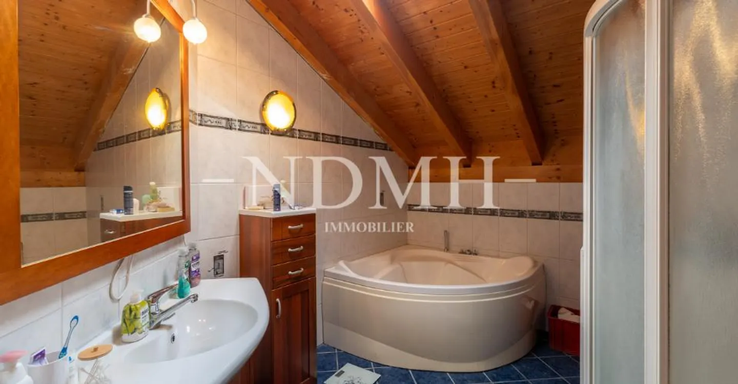 Geräumige Familienvilla - Foto 8 von 10