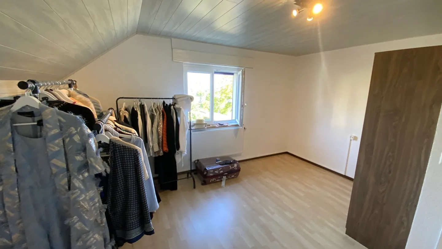 Maison Familiale Moderne avec Panneaux Solaires - Photo 12 sur 29