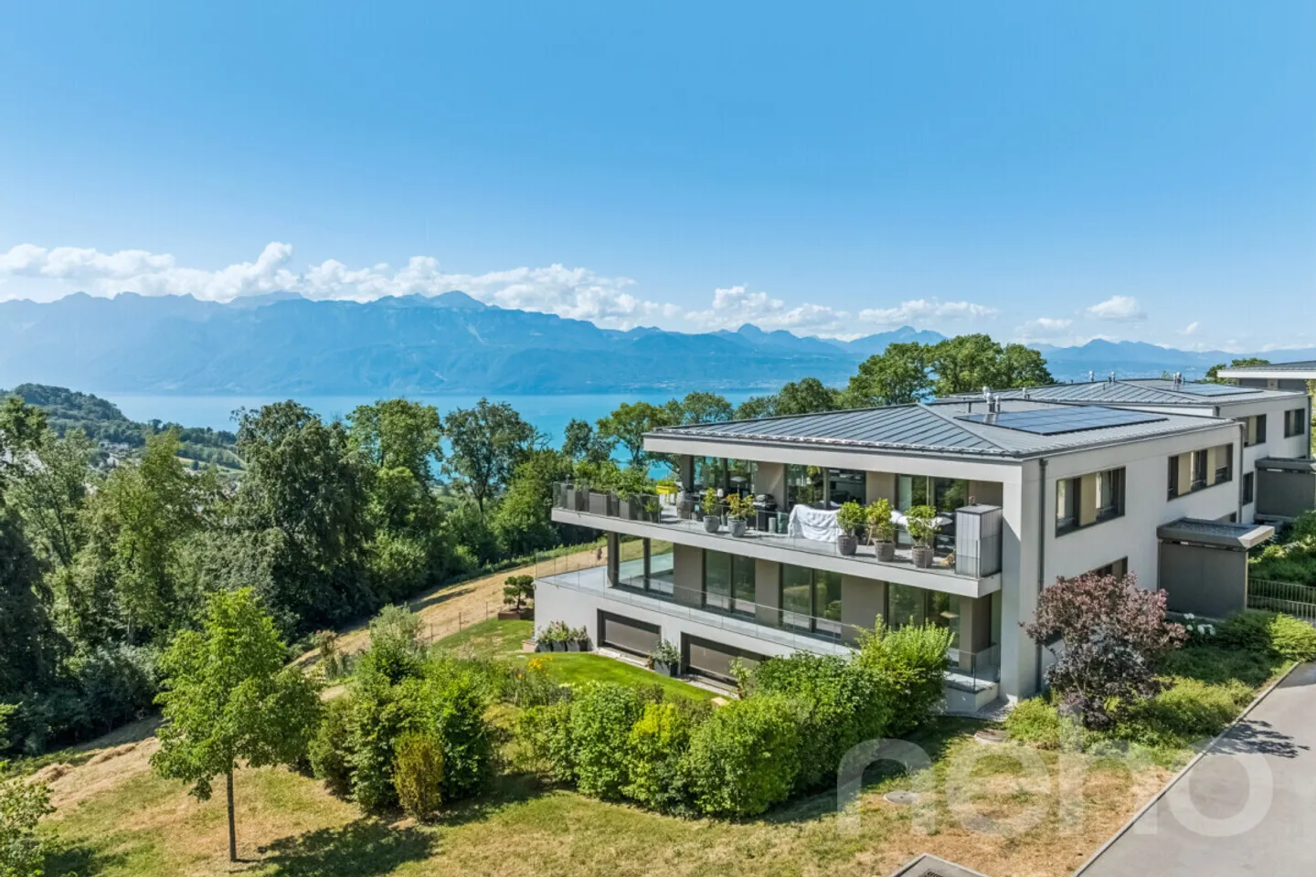 Luxury Apartment with Lake View - Photo 1 of 12