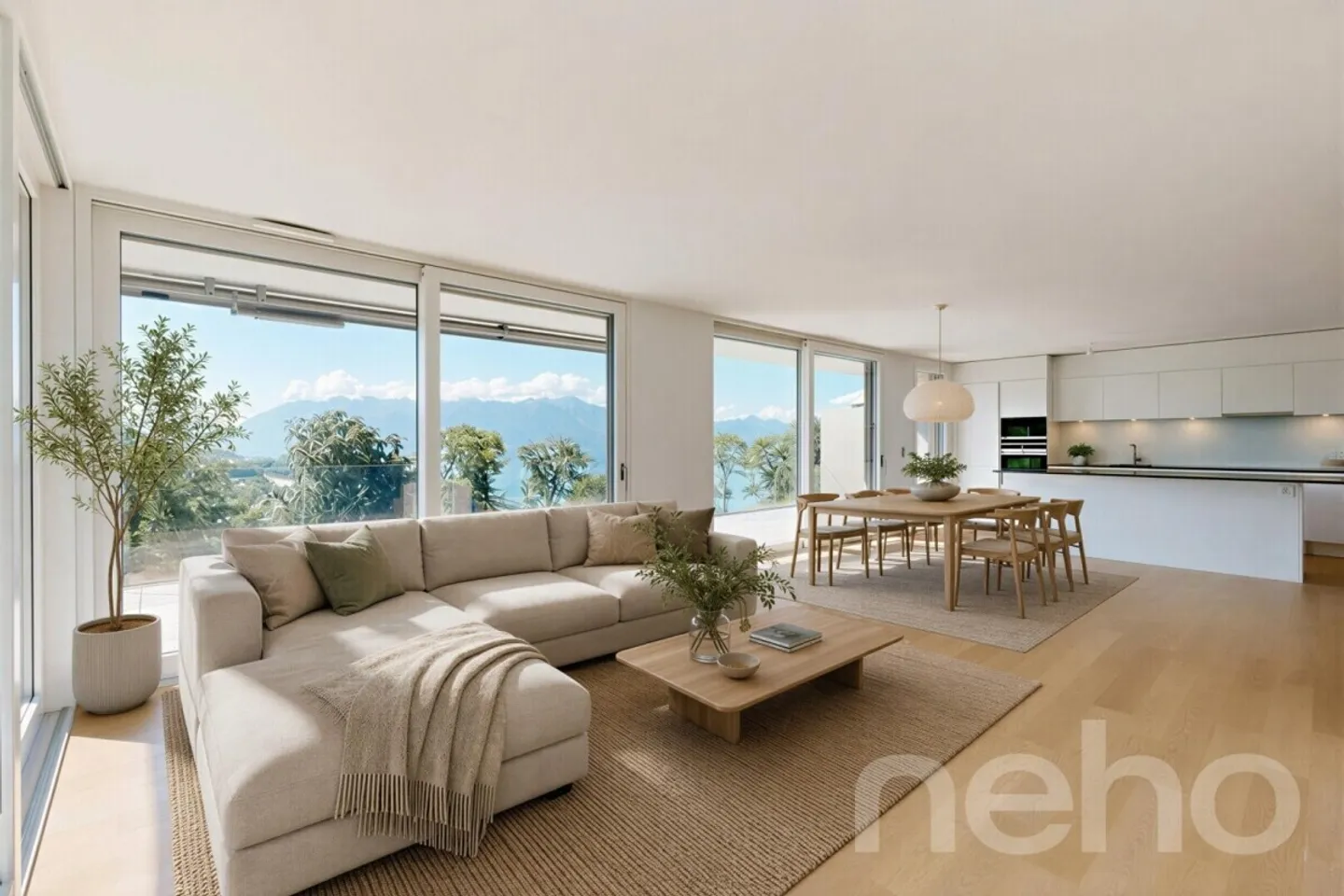 Luxury Apartment with Lake View - Photo 3 of 12