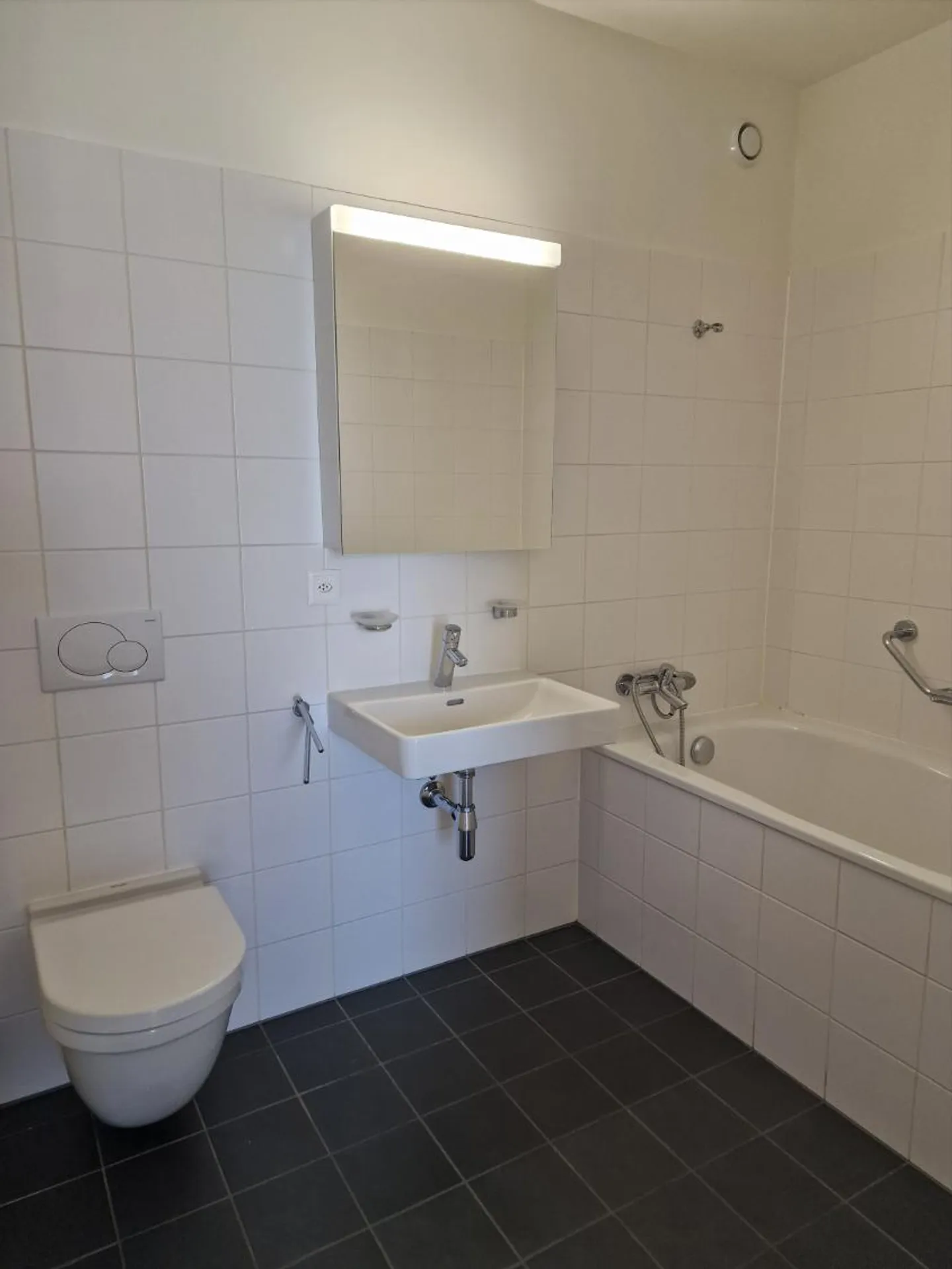 Appartement spacieux de 5 pièces, Rue du Grand Pré 70C, 1202 Genève - Photo 3 sur 7