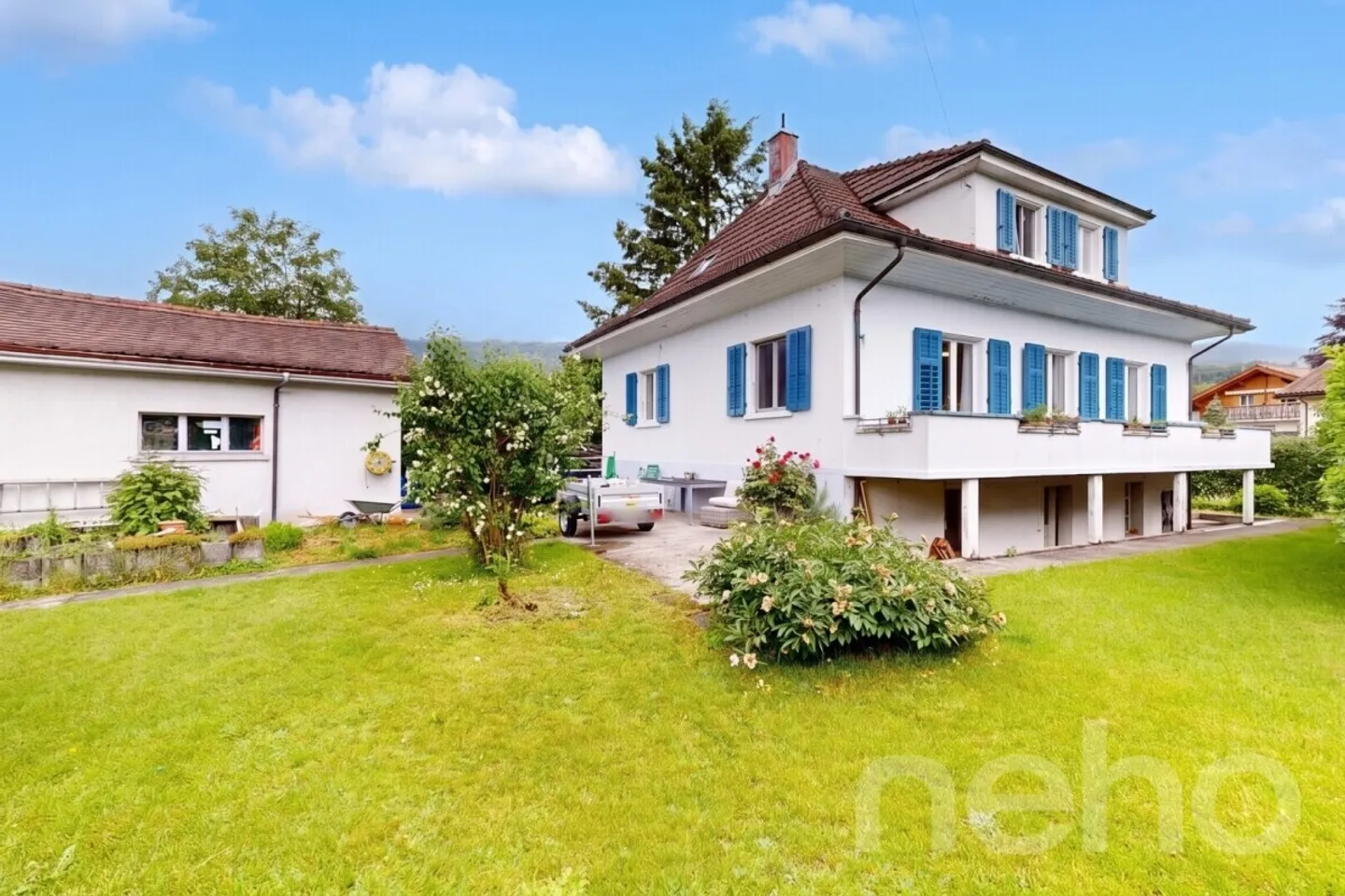 Family house near the forest, large garden and potential - Photo 2 of 12